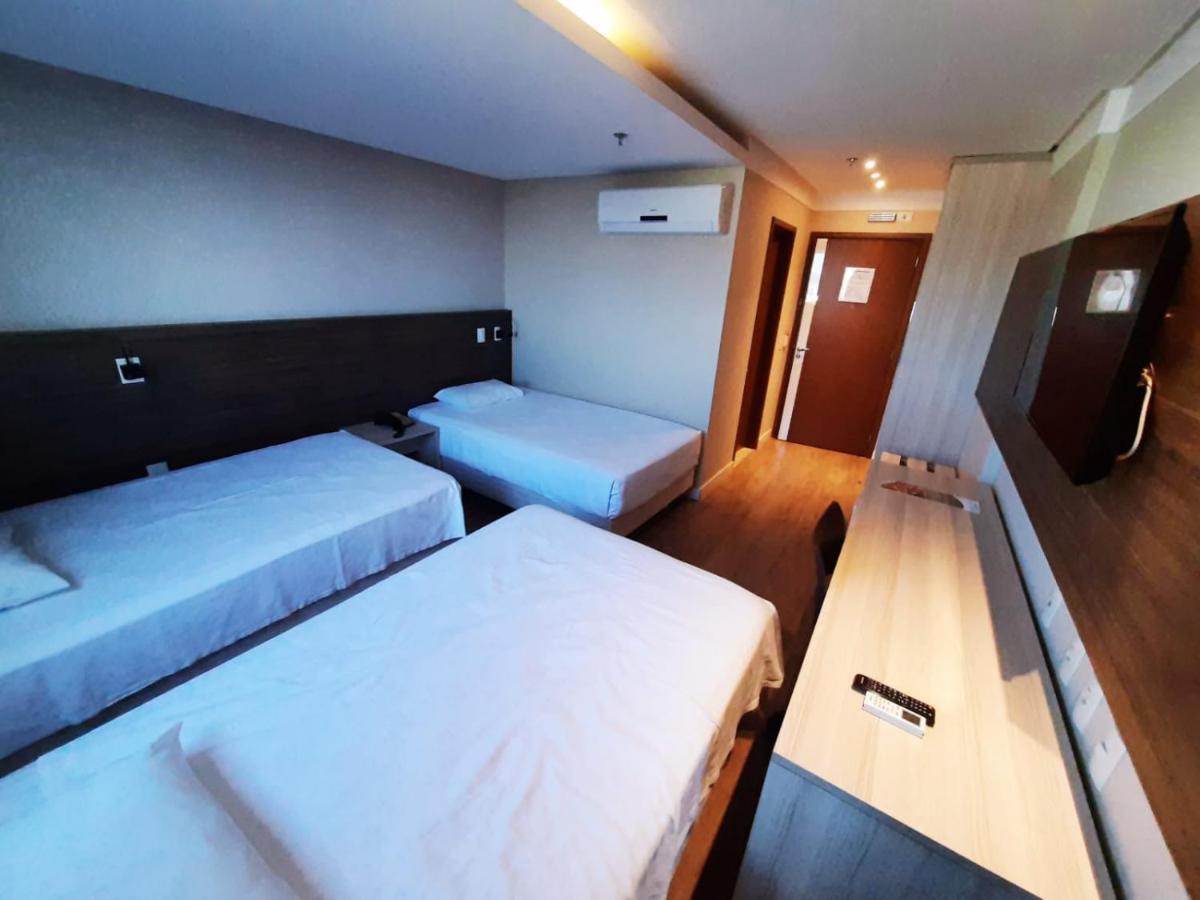 Ibiza Plaza Hotel Anápolis Buitenkant foto
