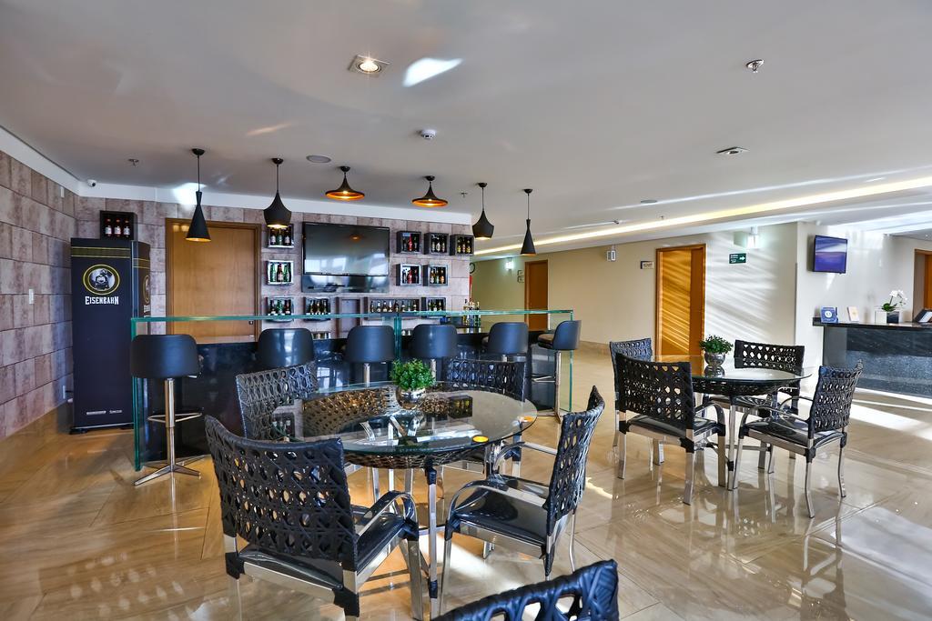 Ibiza Plaza Hotel Anápolis Buitenkant foto