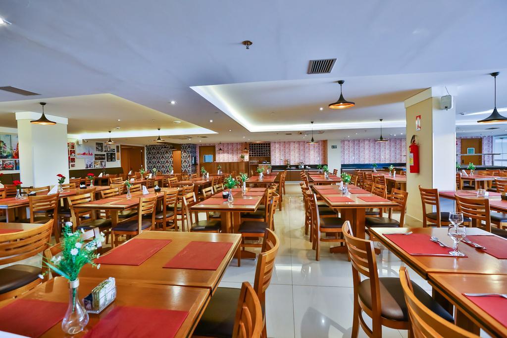 Ibiza Plaza Hotel Anápolis Buitenkant foto
