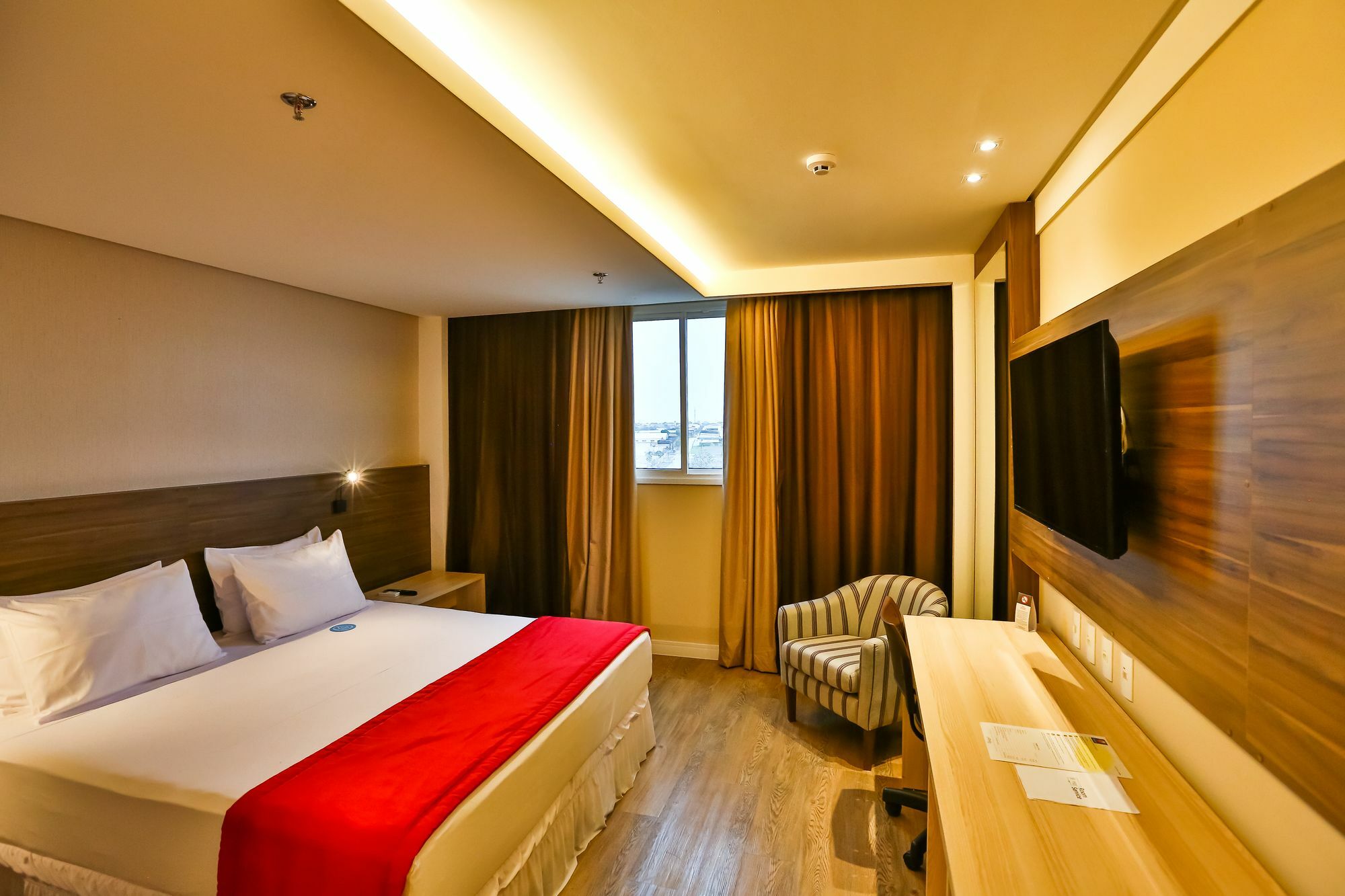 Ibiza Plaza Hotel Anápolis Buitenkant foto