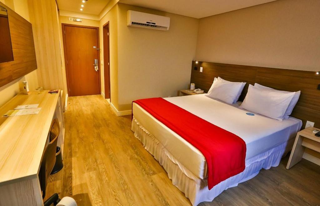 Ibiza Plaza Hotel Anápolis Buitenkant foto